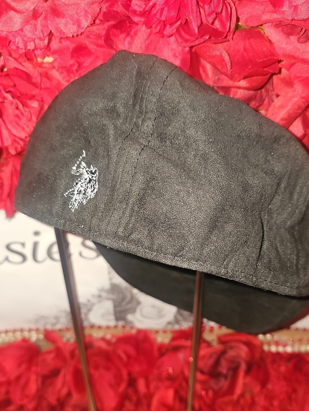 U.S. Polo Assn. Black Men’s Cap with Contrast Embroidered Logo Size M/L